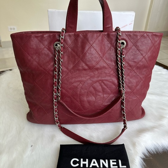 Auth CC Caviar Tote Bag - Picture 16 of 17